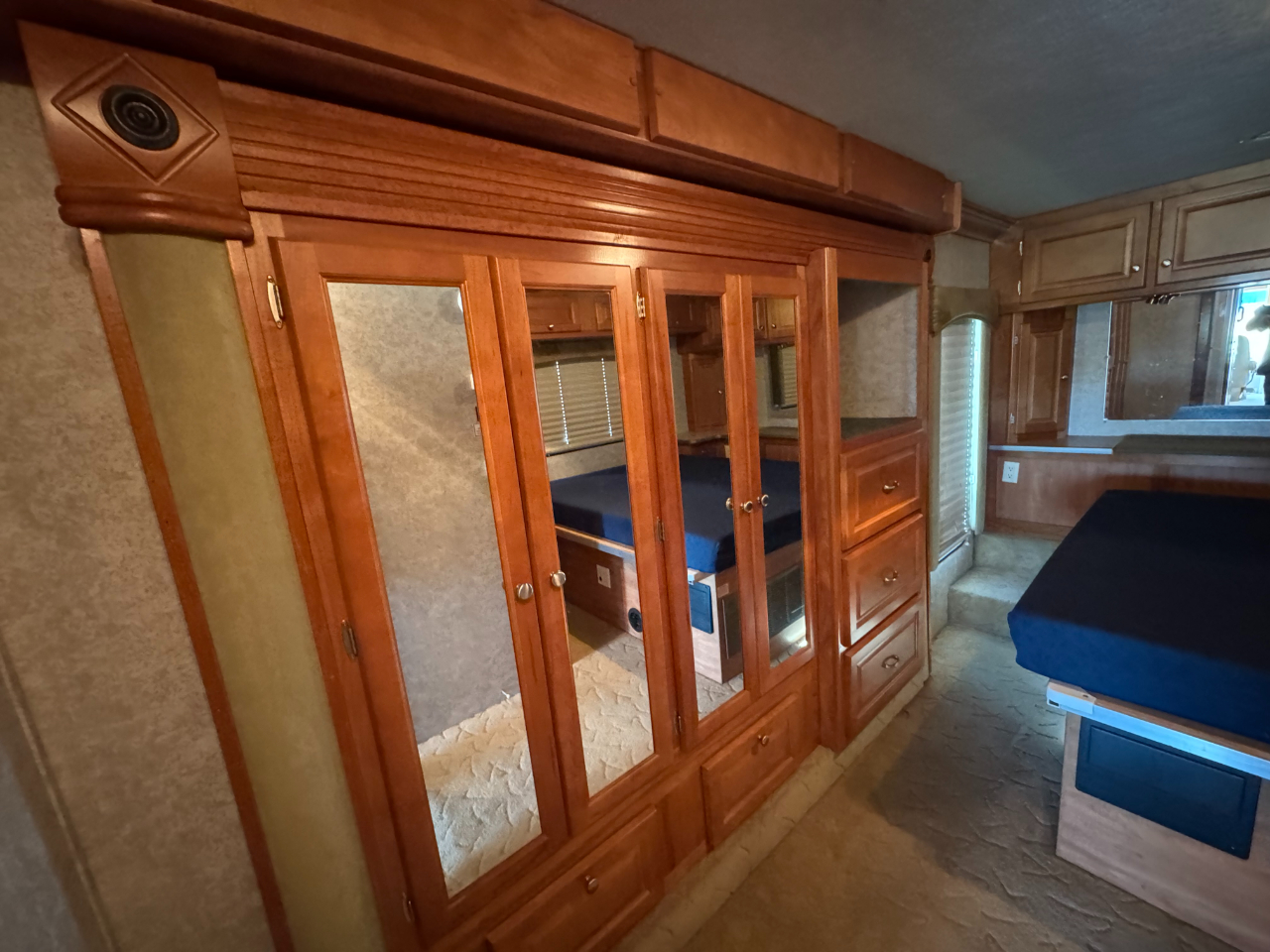 Gulf Stream Coach, Inc Unknown  2007