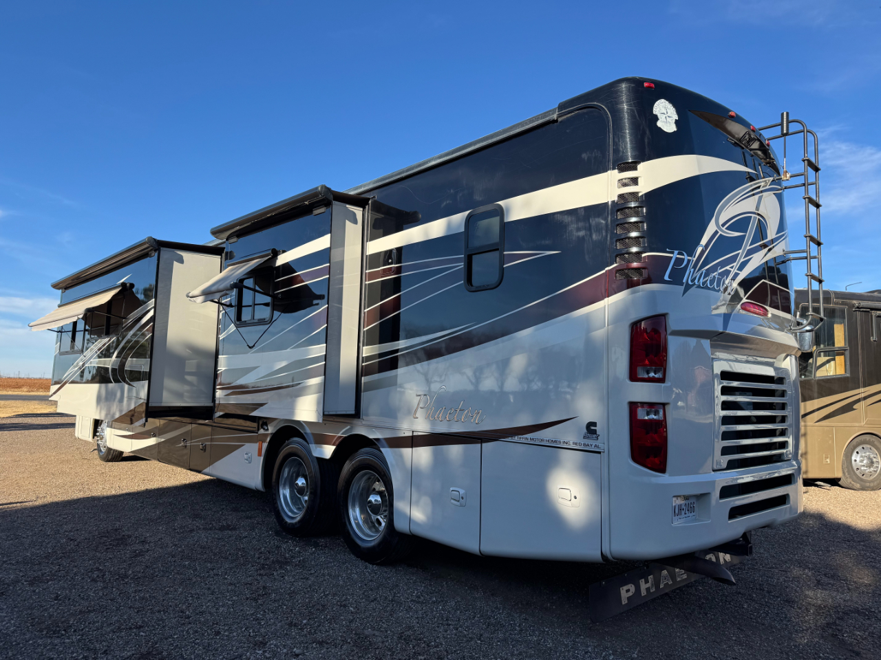 Tiffin Motorhomes Phaeton  2010