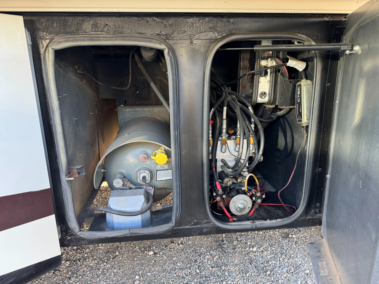 Tiffin Motorhomes Phaeton  2010