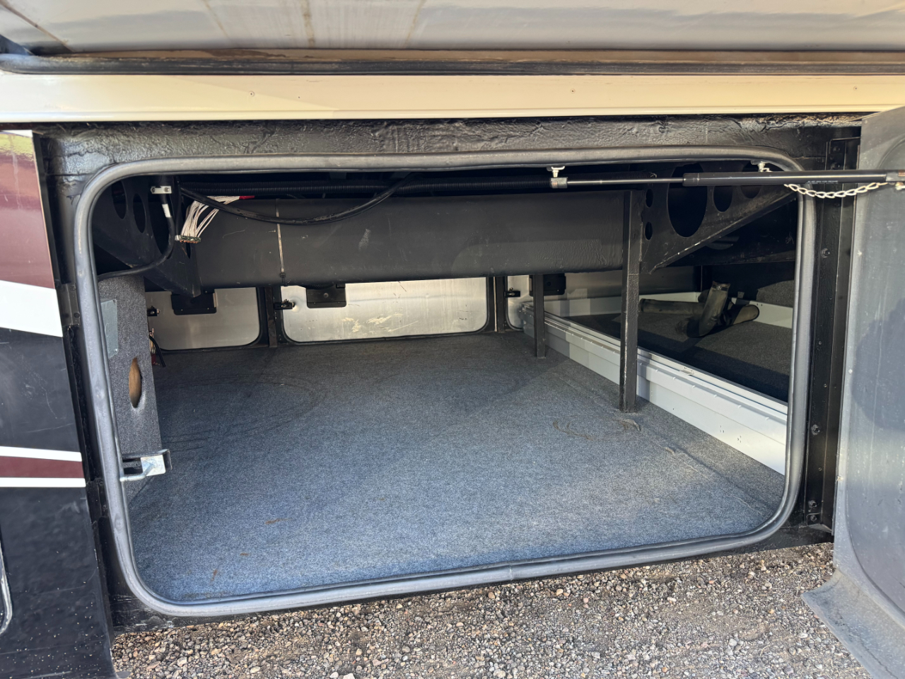 Tiffin Motorhomes Phaeton  2010