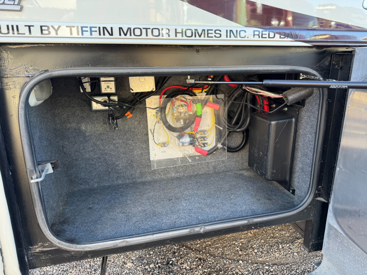 Tiffin Motorhomes Phaeton  2010