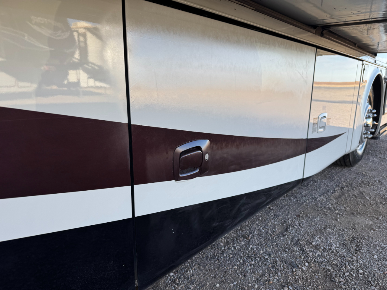 Tiffin Motorhomes Phaeton  2010