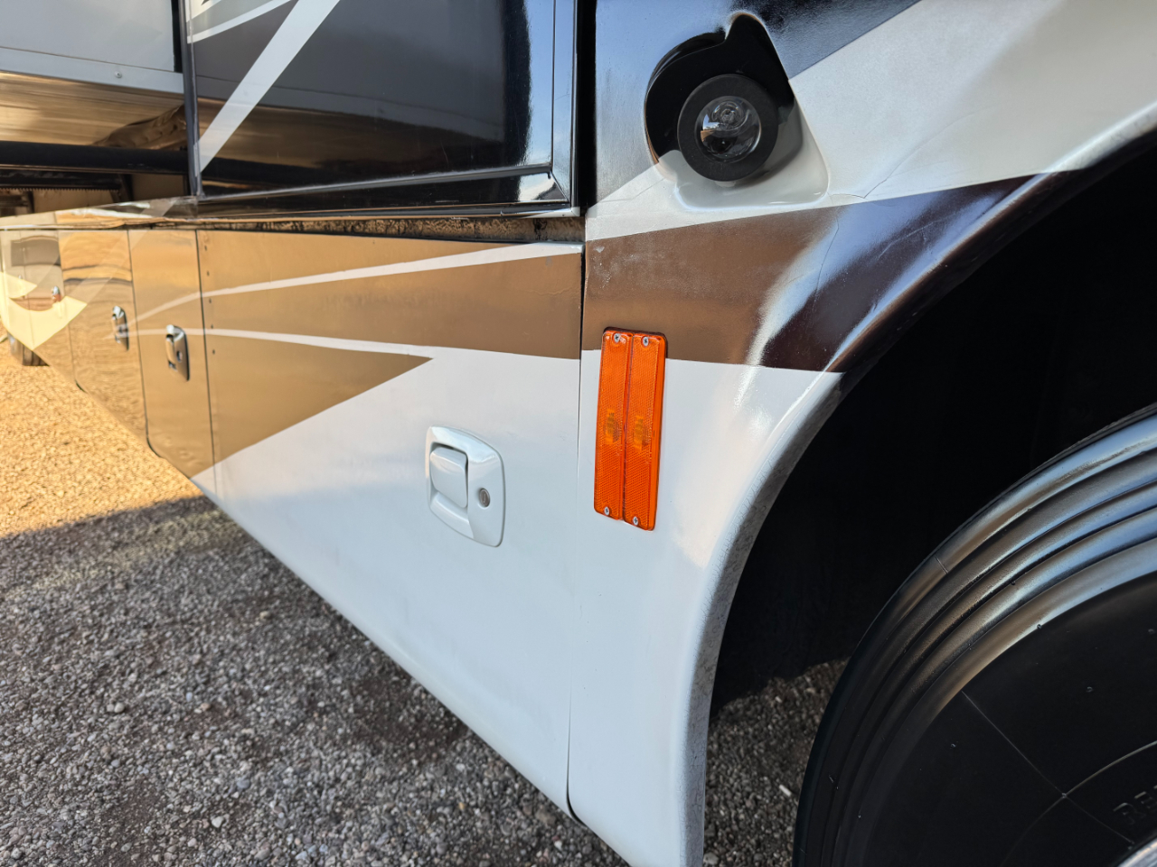 Tiffin Motorhomes Phaeton  2010