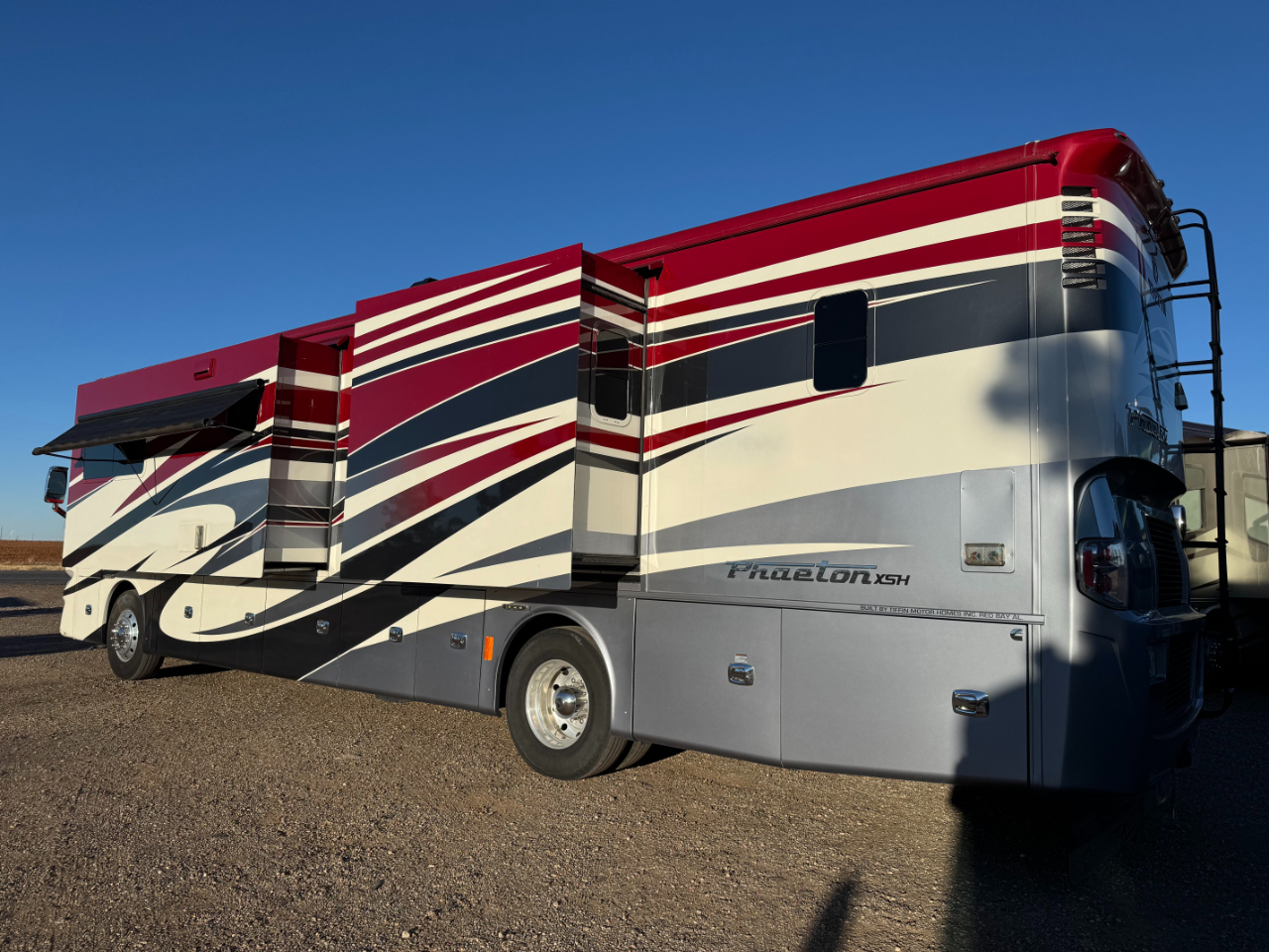 Tiffin Motorhomes Phaeton  2018