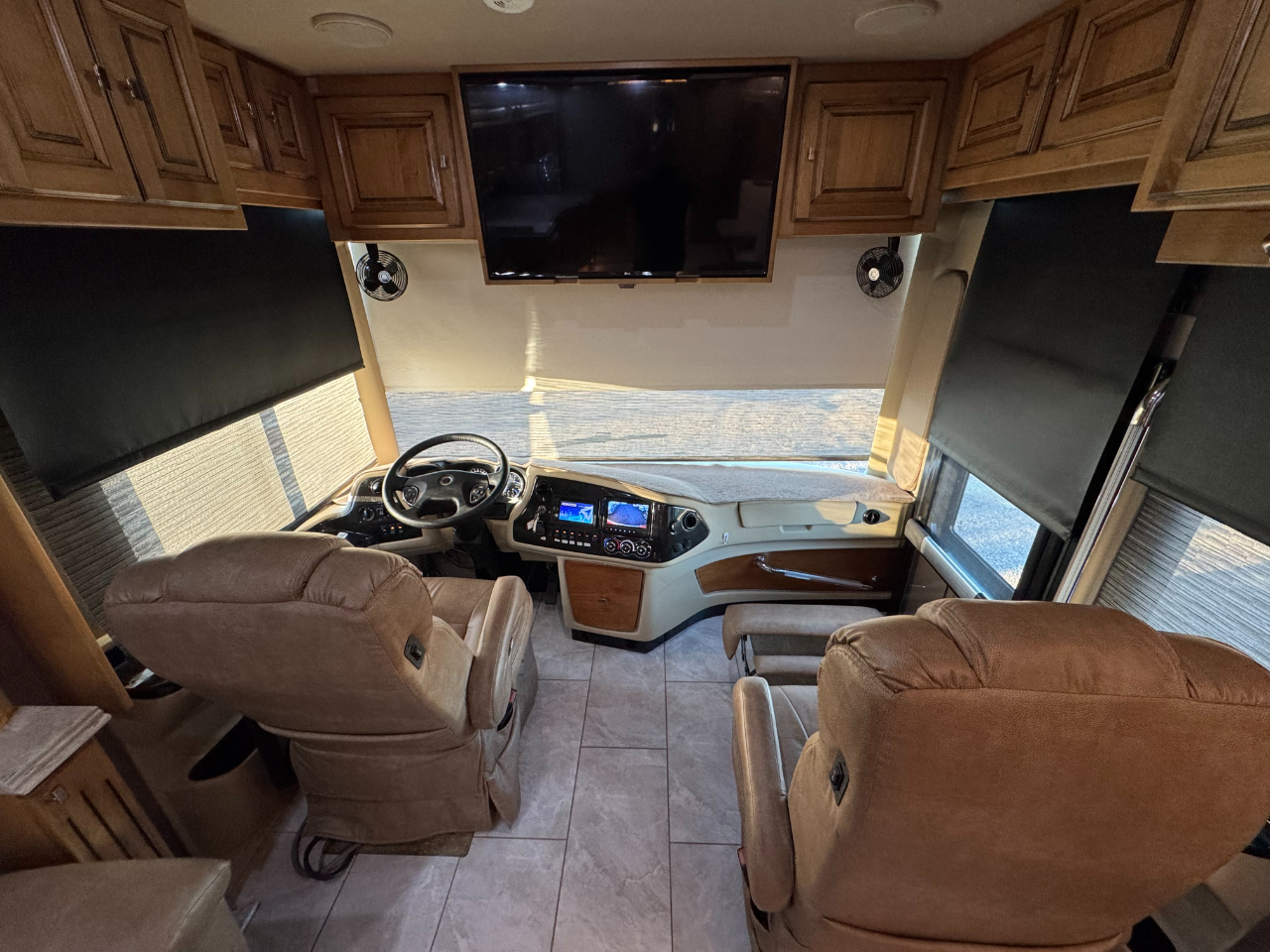 Tiffin Motorhomes Phaeton  2018
