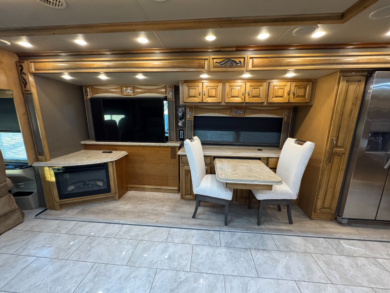Tiffin Motorhomes Phaeton  2018