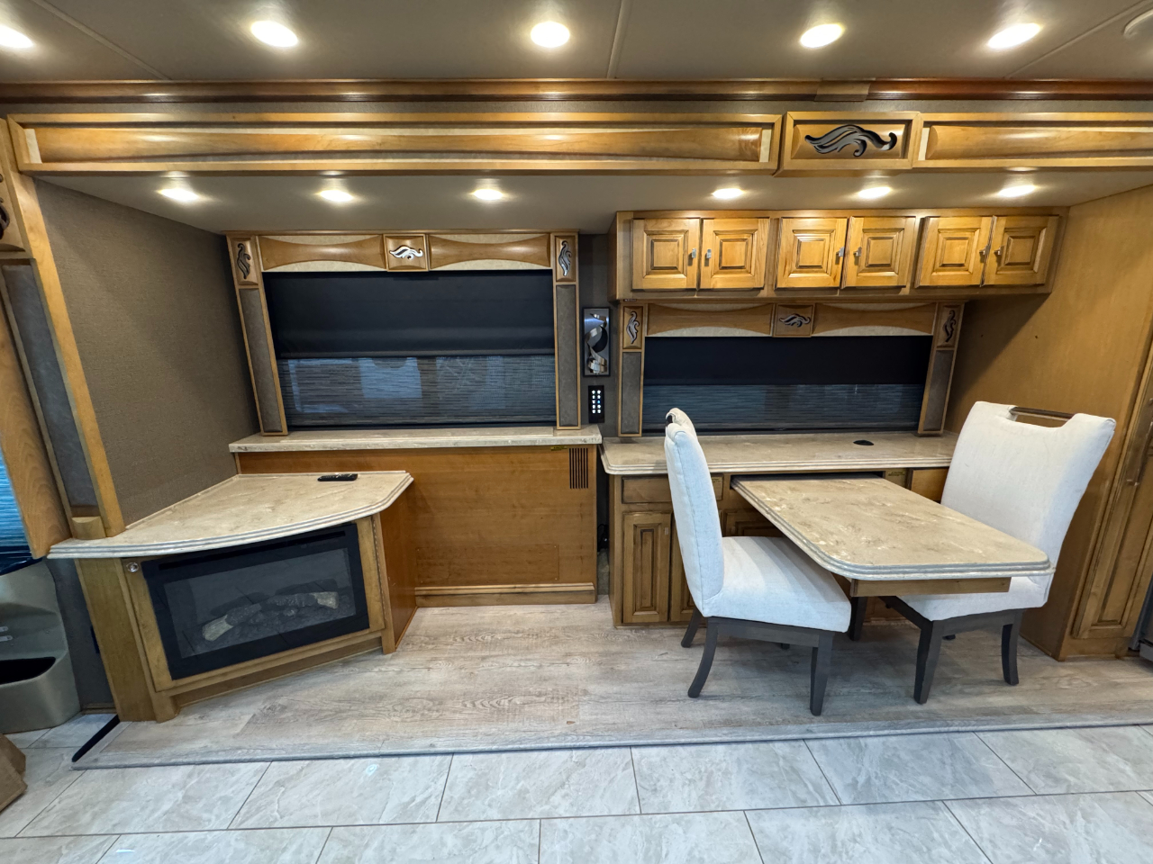 Tiffin Motorhomes Phaeton  2018