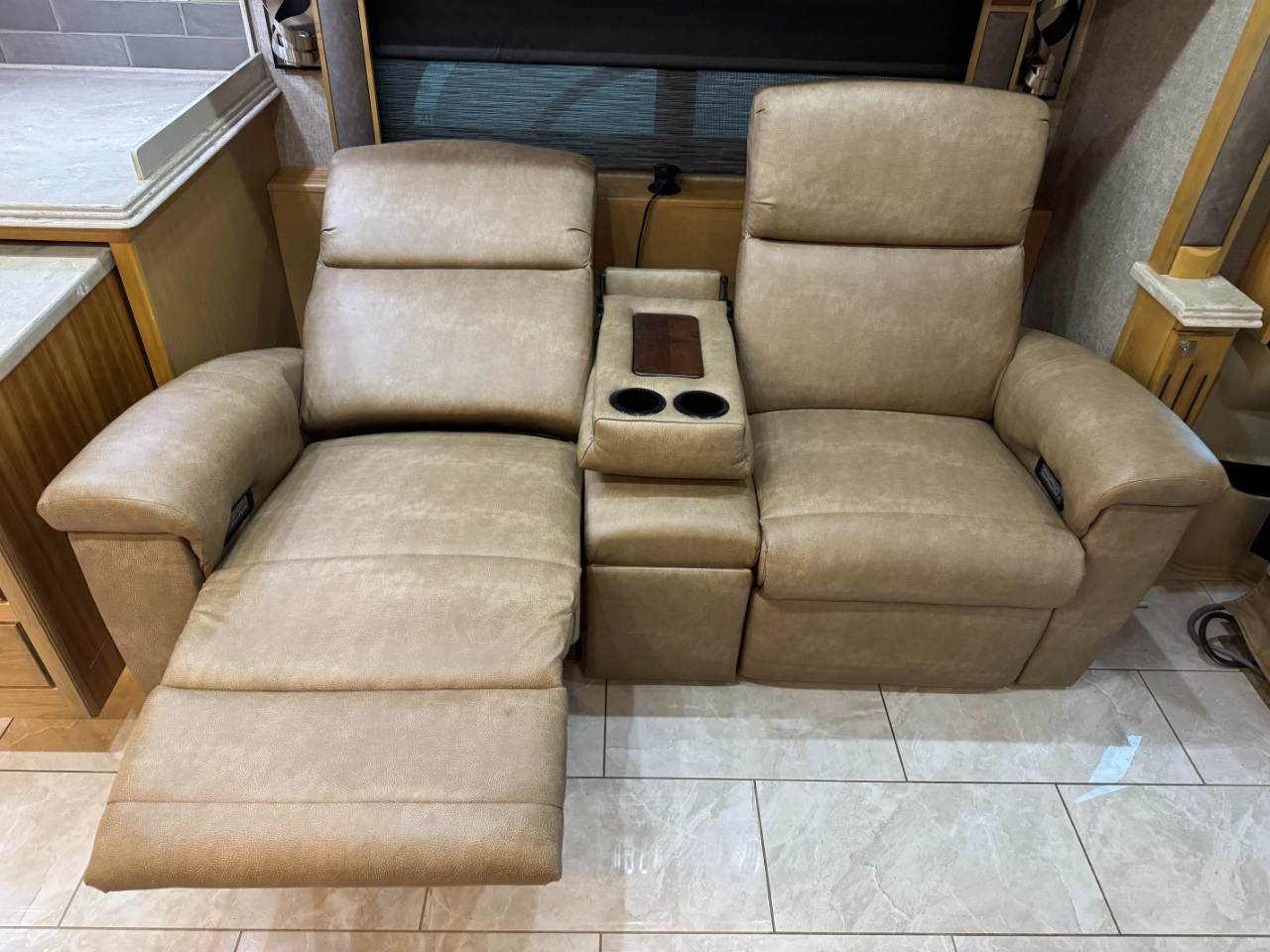 Tiffin Motorhomes Phaeton  2018