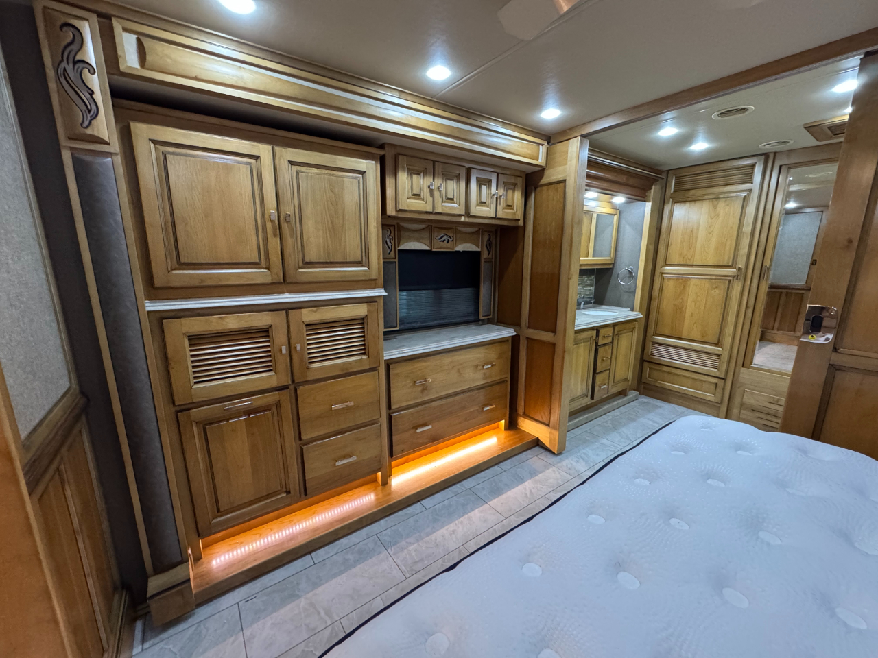 Tiffin Motorhomes Phaeton  2018