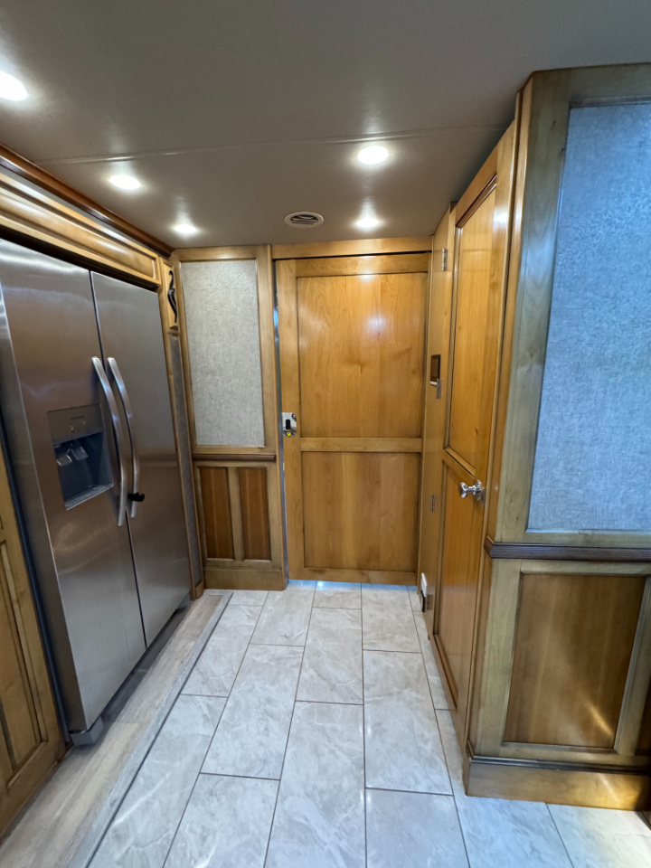 Tiffin Motorhomes Phaeton  2018