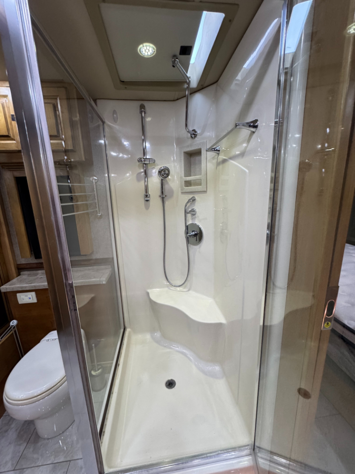 Tiffin Motorhomes Phaeton  2018