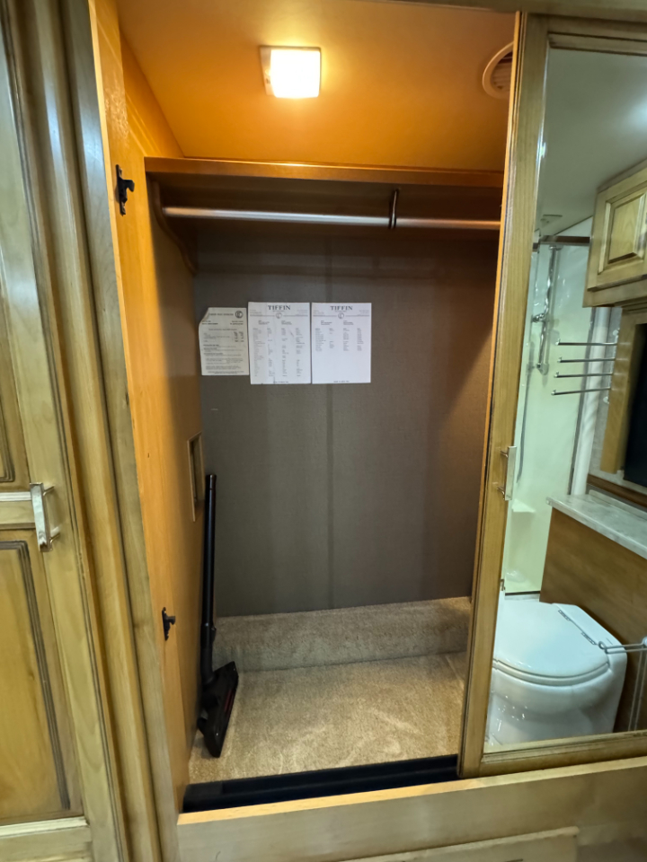 Tiffin Motorhomes Phaeton  2018