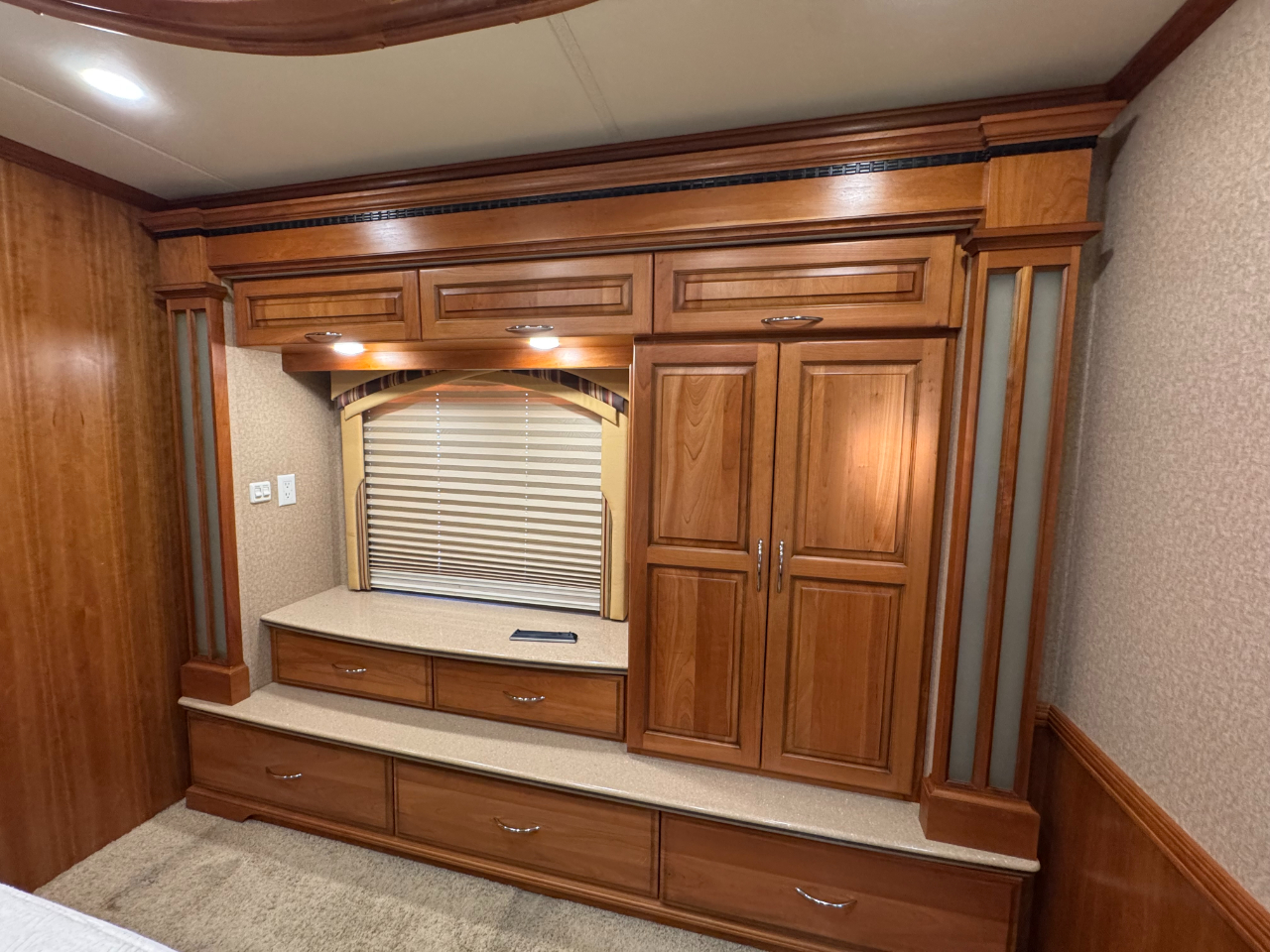 Newmar Mountain Aire  2008