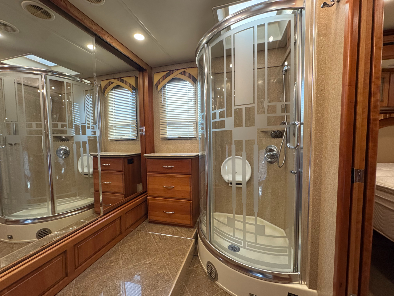 Newmar Mountain Aire  2008