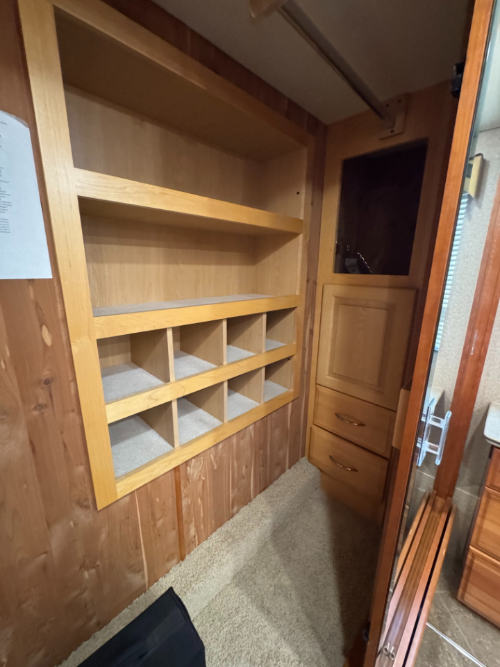 Newmar Mountain Aire  2008