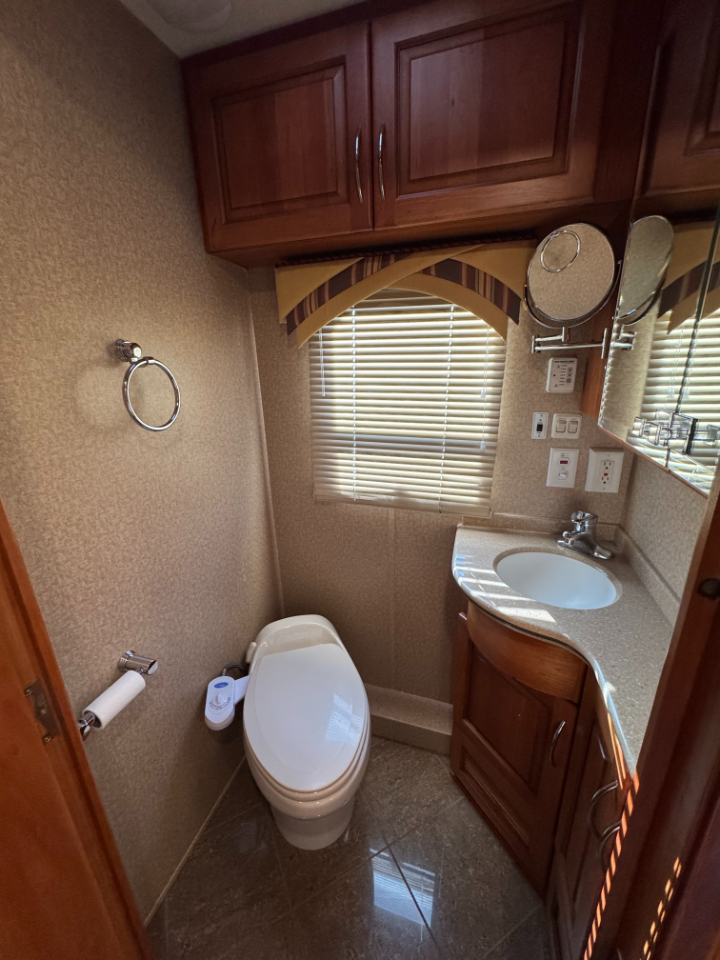 Newmar Mountain Aire  2008