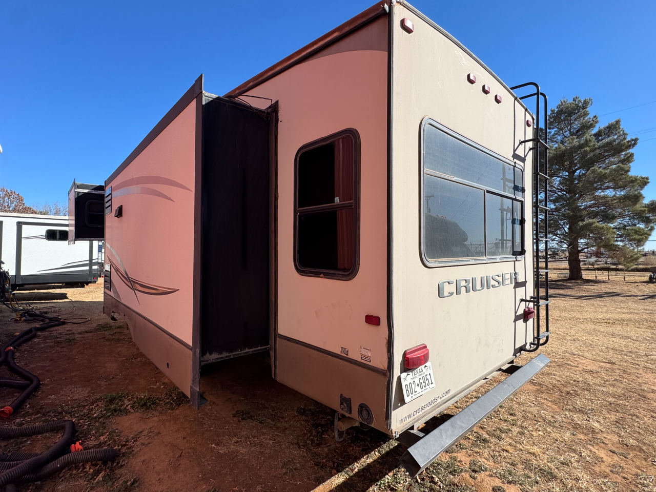 CrossRoads RV Cruiser  2014