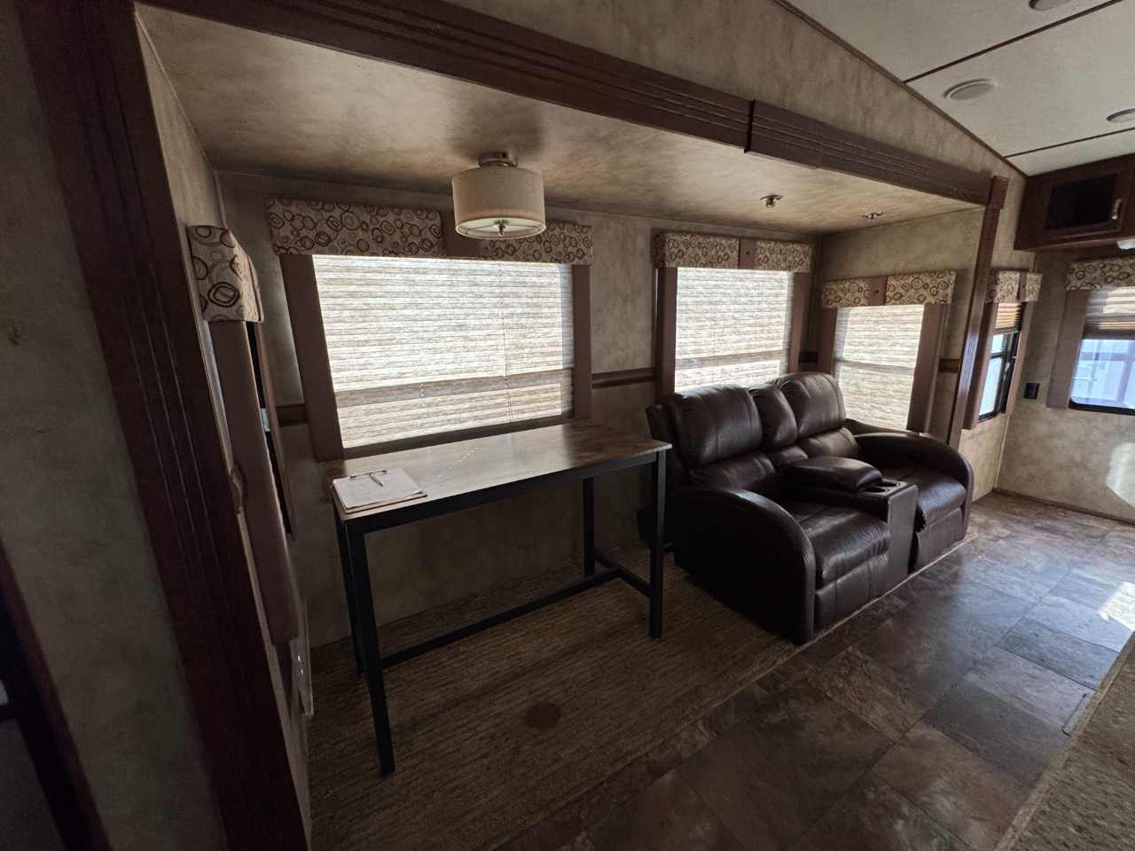 CrossRoads RV Cruiser  2014