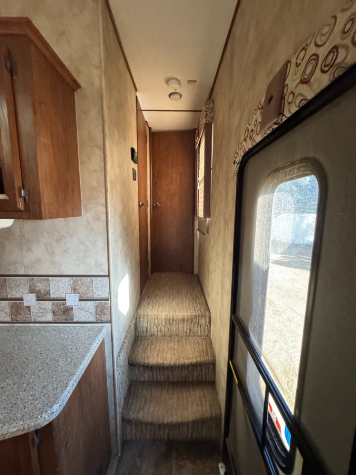CrossRoads RV Cruiser  2014