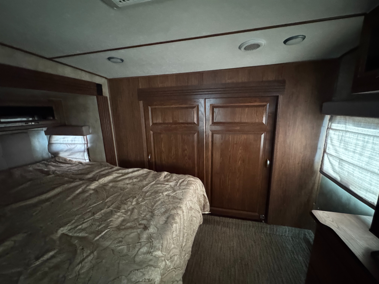 CrossRoads RV Cruiser  2014