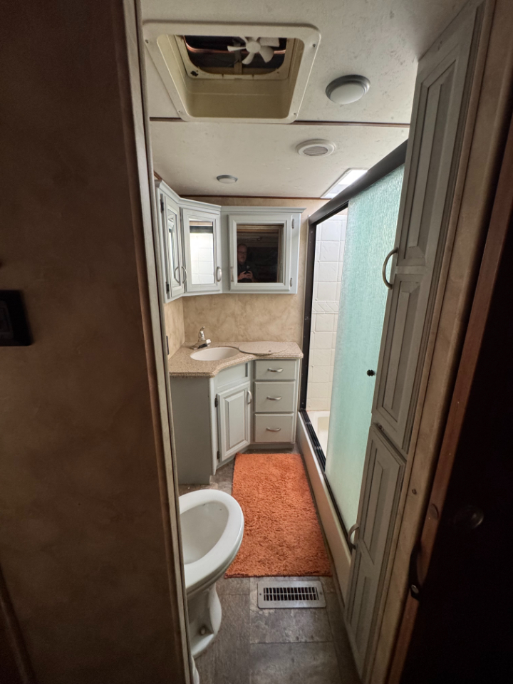 CrossRoads RV Cruiser  2014