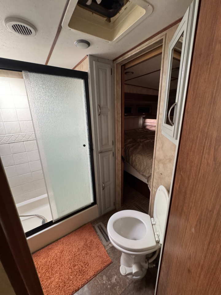 CrossRoads RV Cruiser  2014