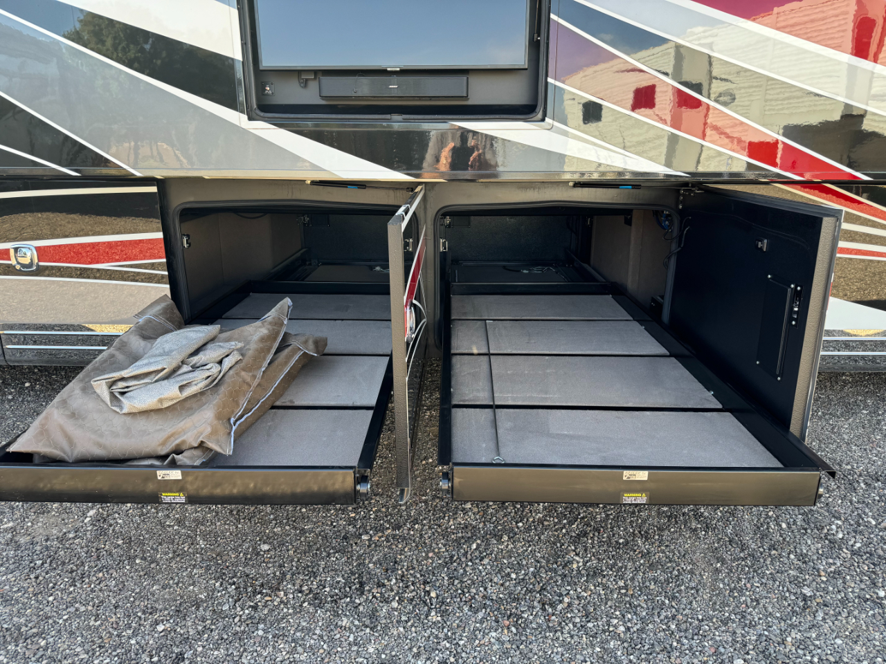 Entegra Coach Cornerstone  2021