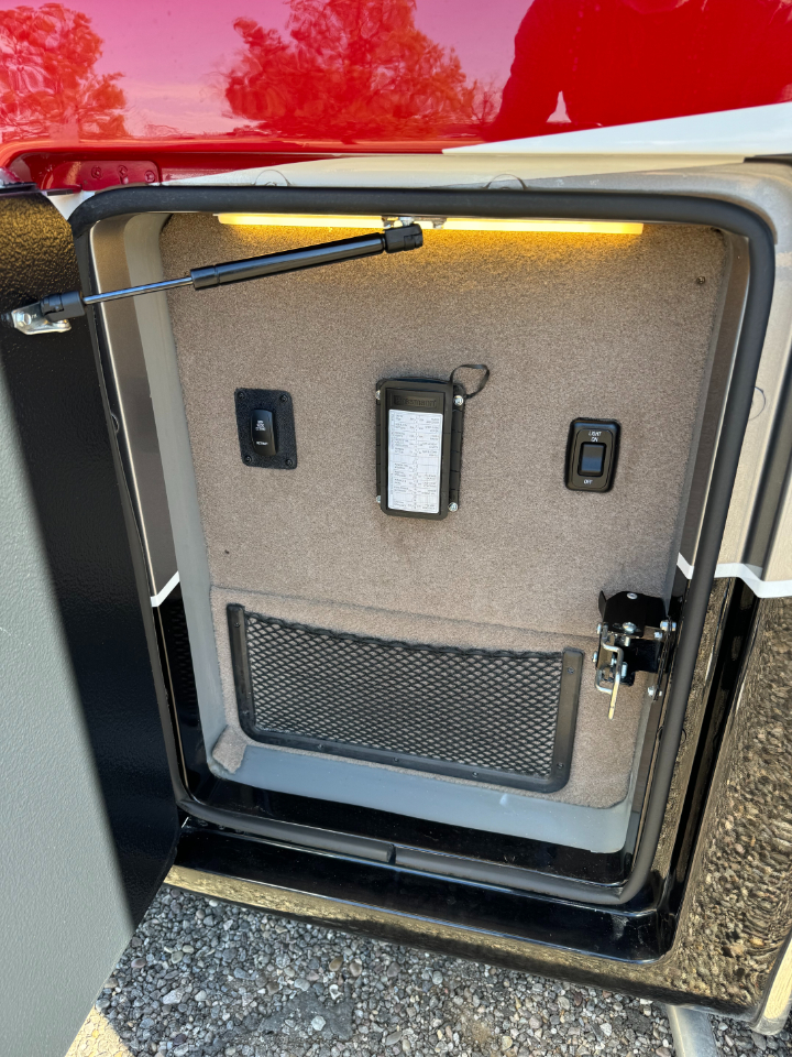 Entegra Coach Cornerstone  2021