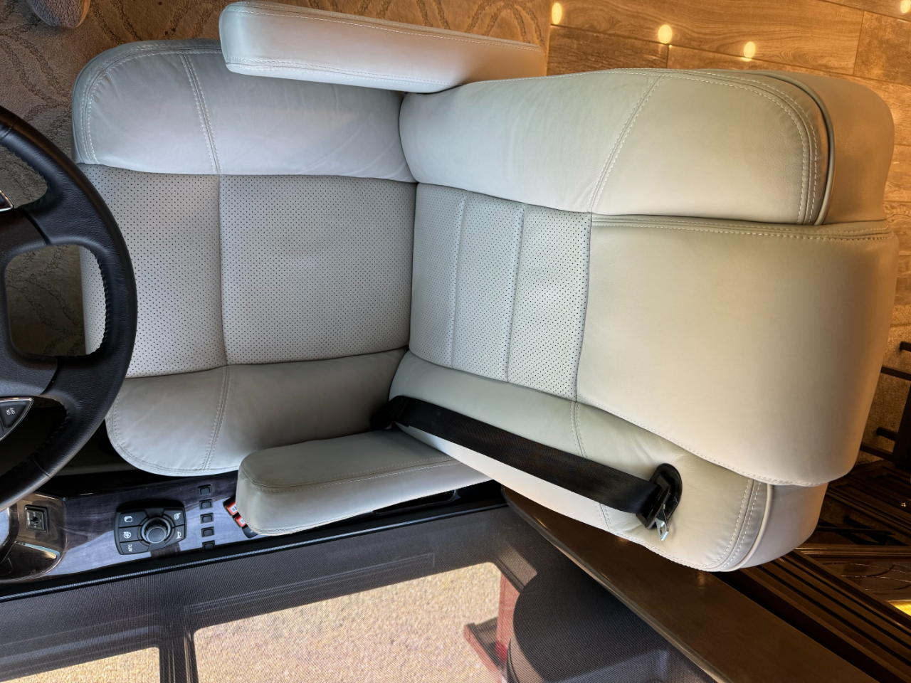 Entegra Coach Cornerstone  2021