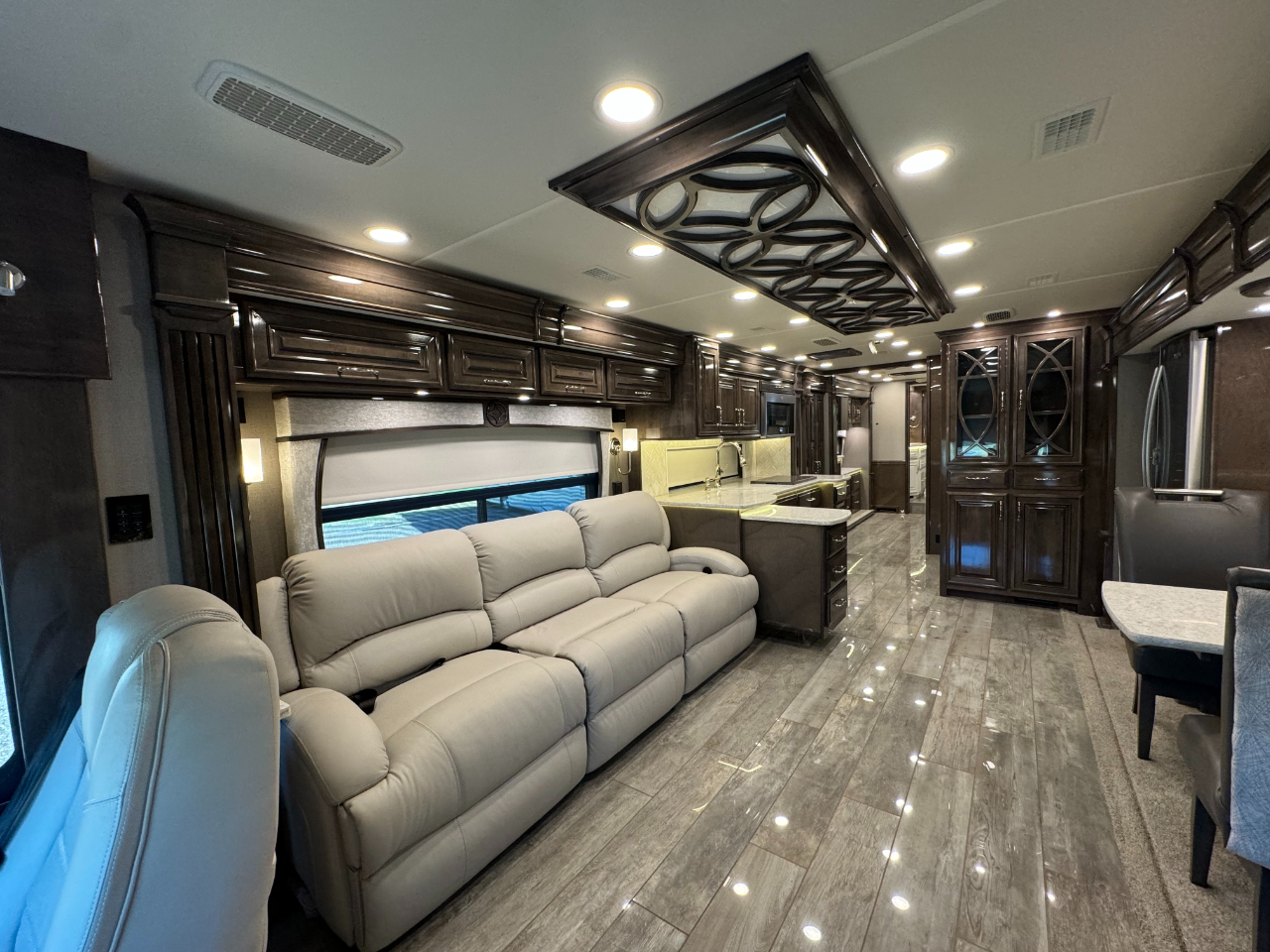 Entegra Coach Cornerstone  2021