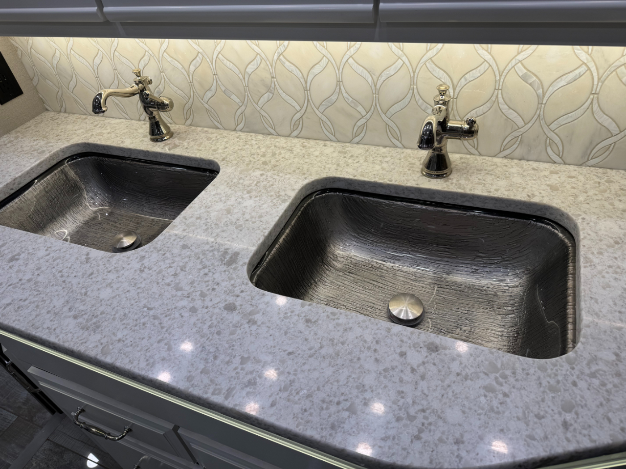 Entegra Coach Cornerstone  2021