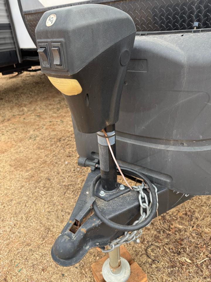 Forest River Coachmen Apex  2020