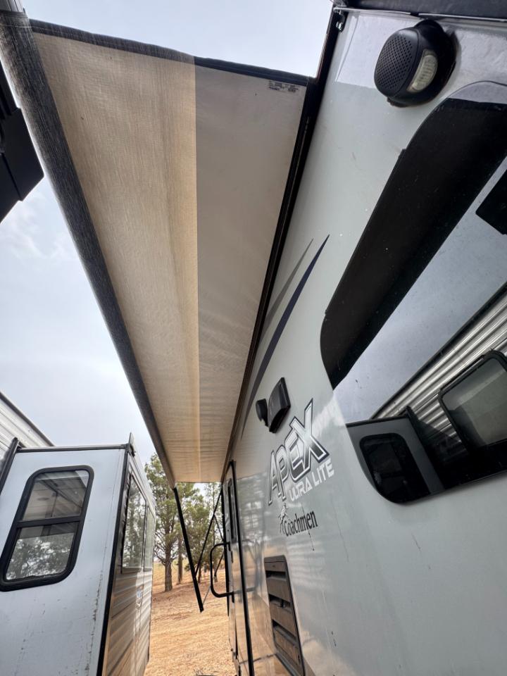 Forest River Coachmen Apex  2020