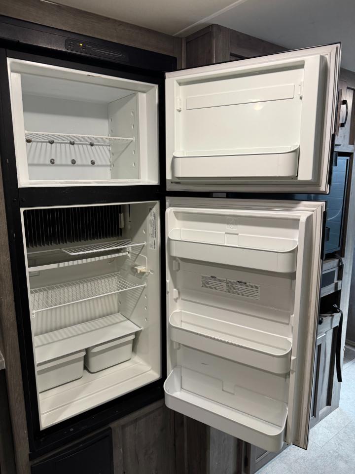 Forest River Coachmen Apex  2020