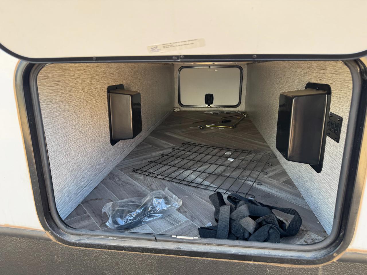 Dutchmen Astoria  2021