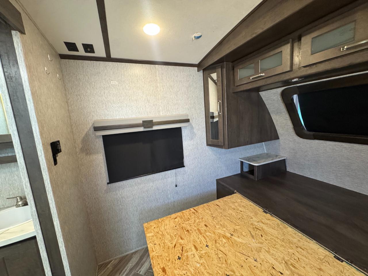 Dutchmen Astoria  2021