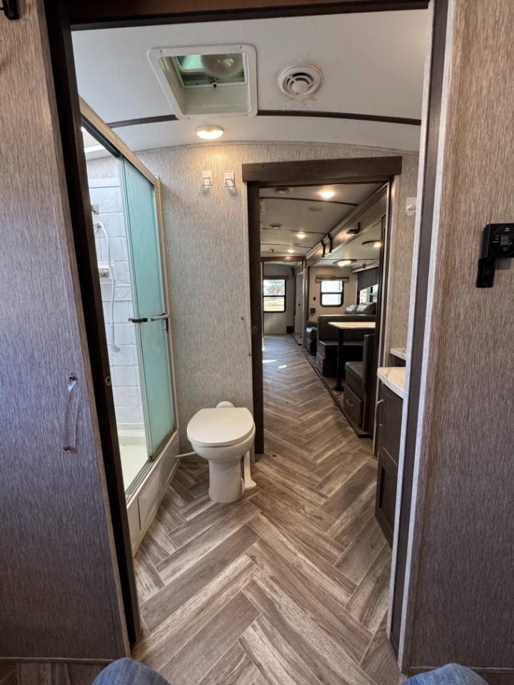 Dutchmen Astoria  2021