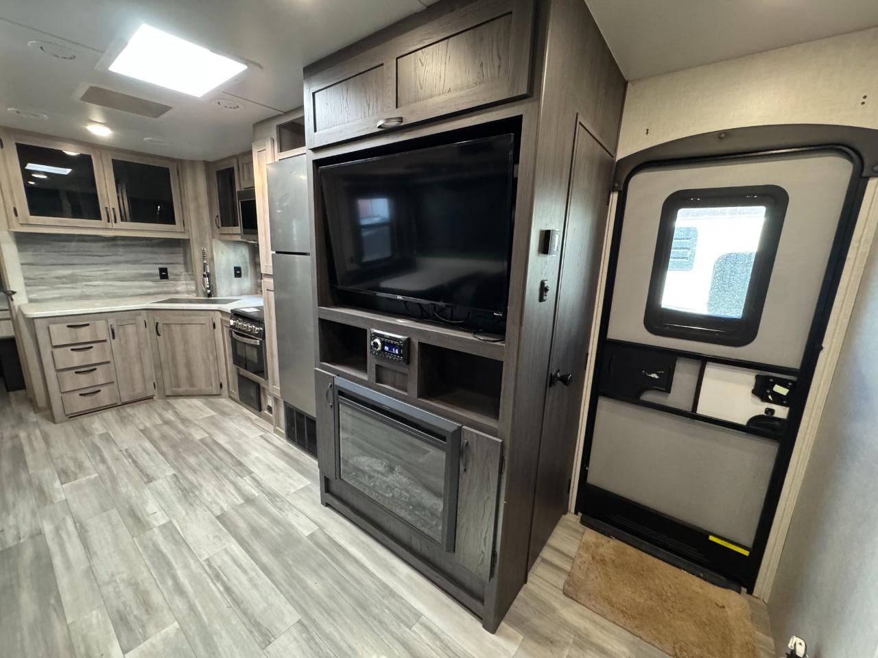 Winnebago Voyage  2021