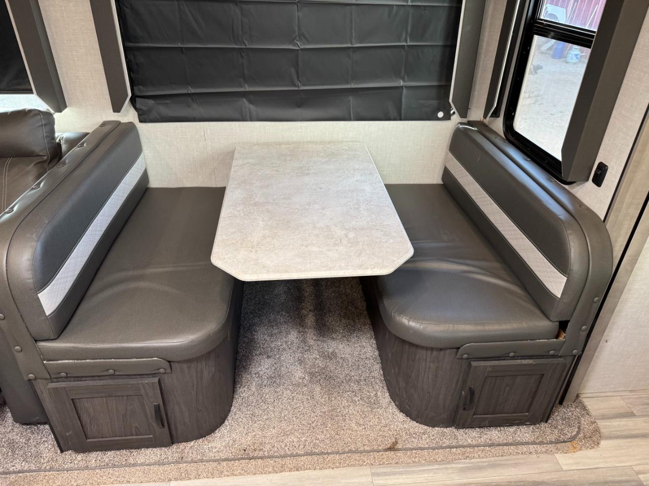 Winnebago Voyage  2021