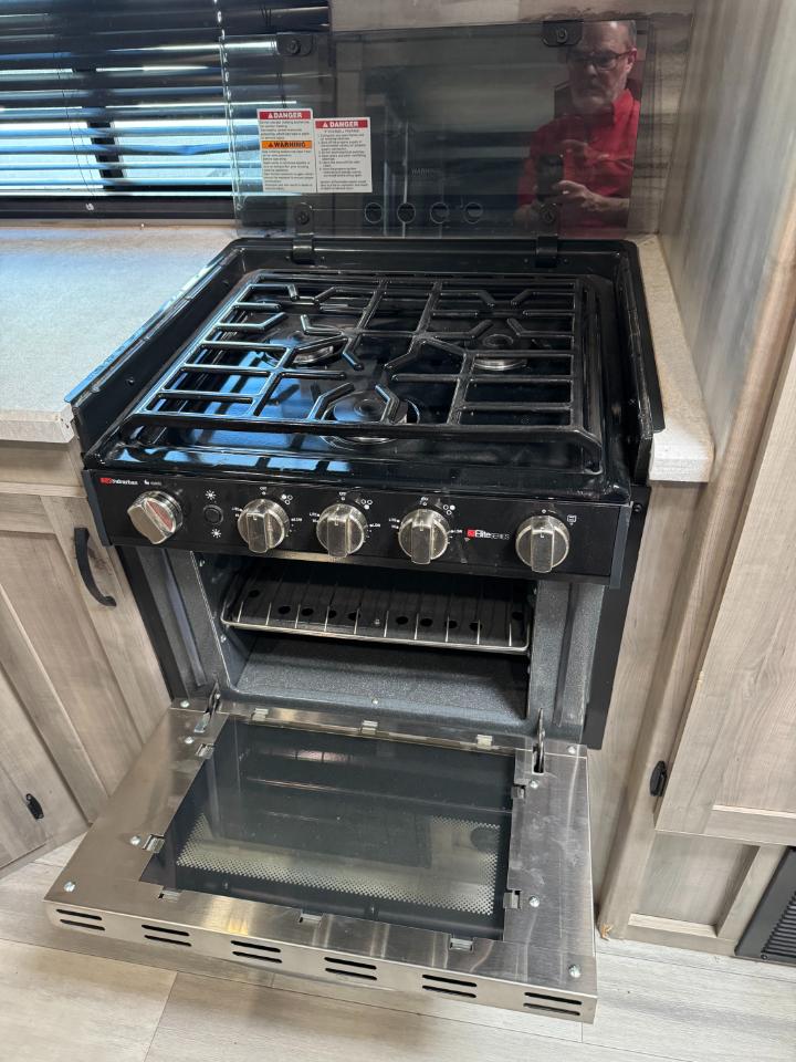 Winnebago Voyage  2021