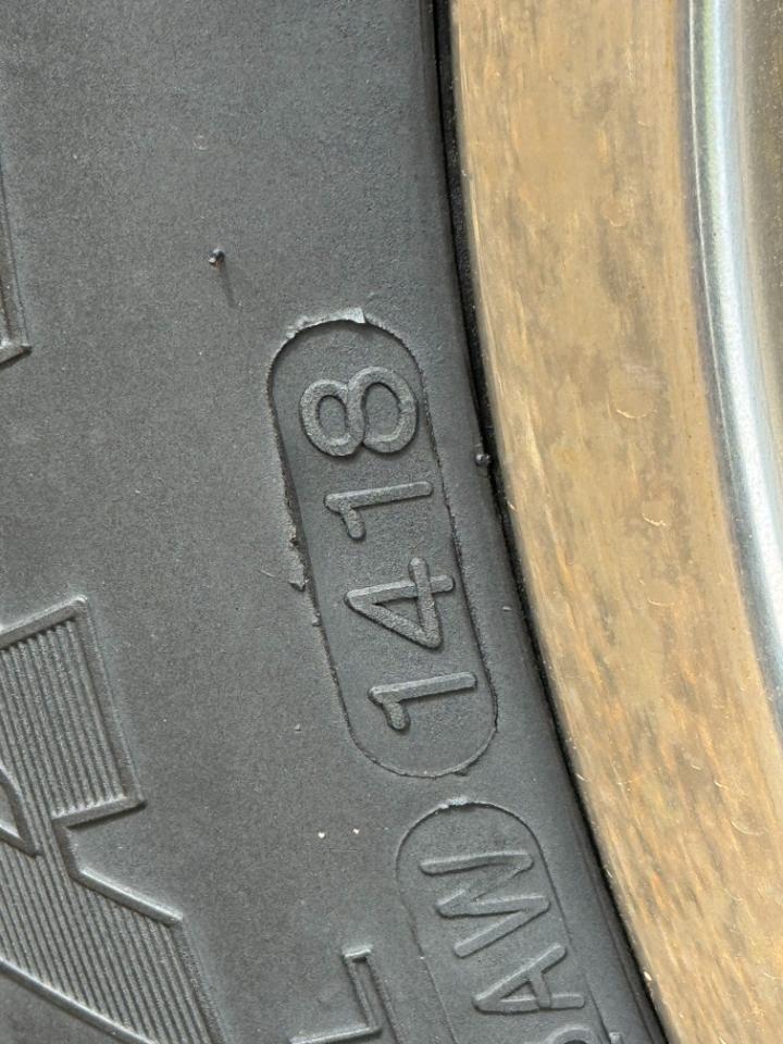 Thor Motor Coach Hurricane   2019