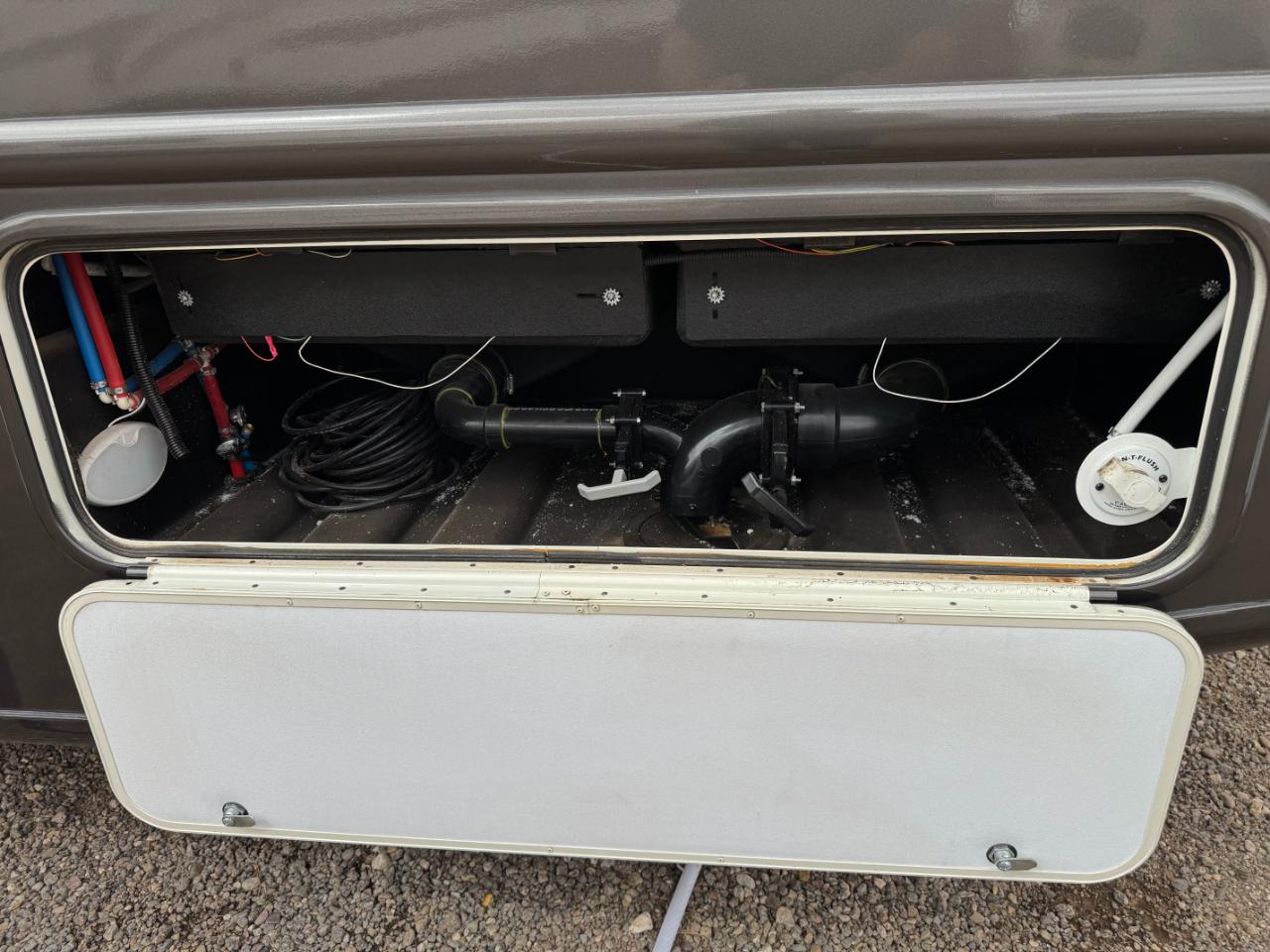 Thor Motor Coach Hurricane   2019