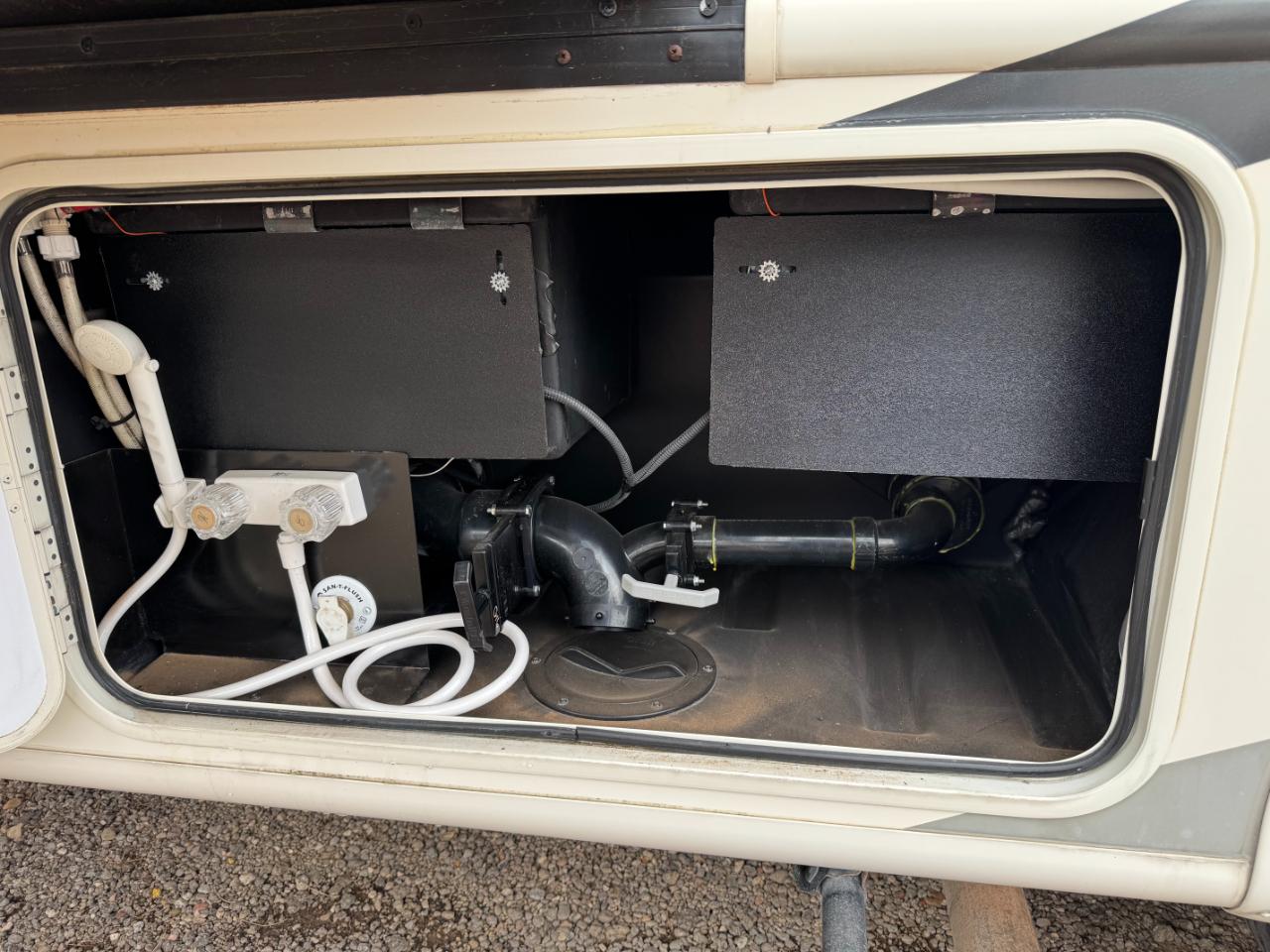 Thor Motor Coach Hurricane   2019