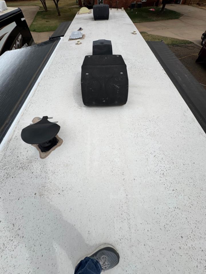 Thor Motor Coach Hurricane   2019