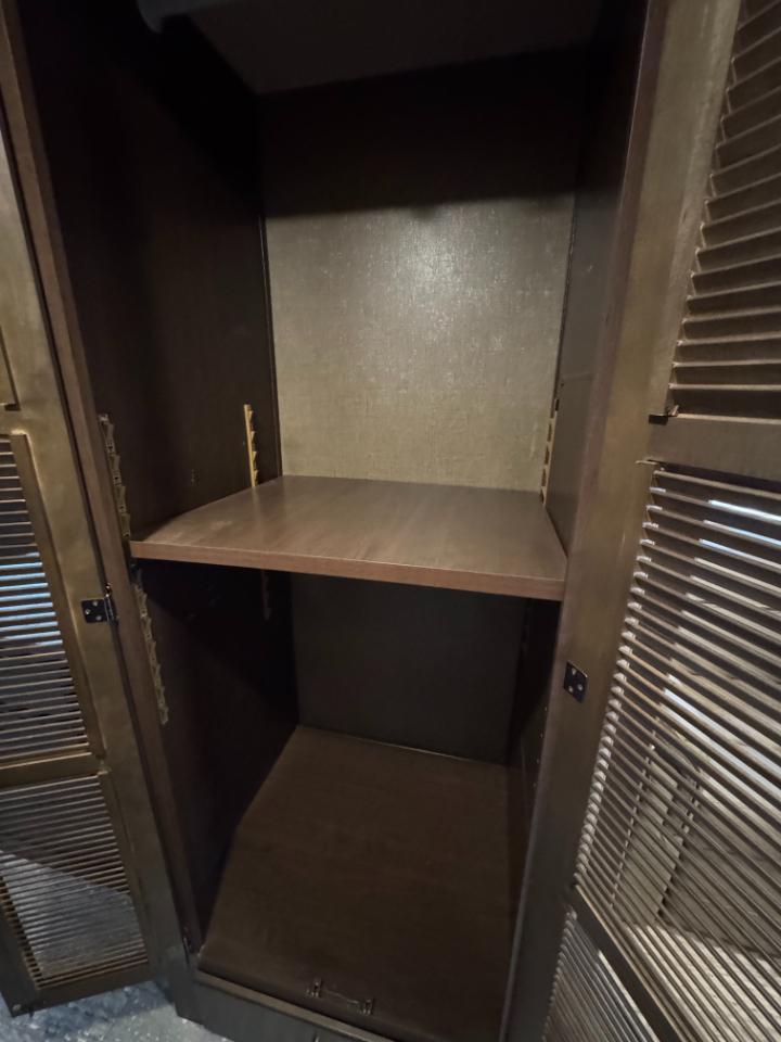 Thor Motor Coach Hurricane   2019