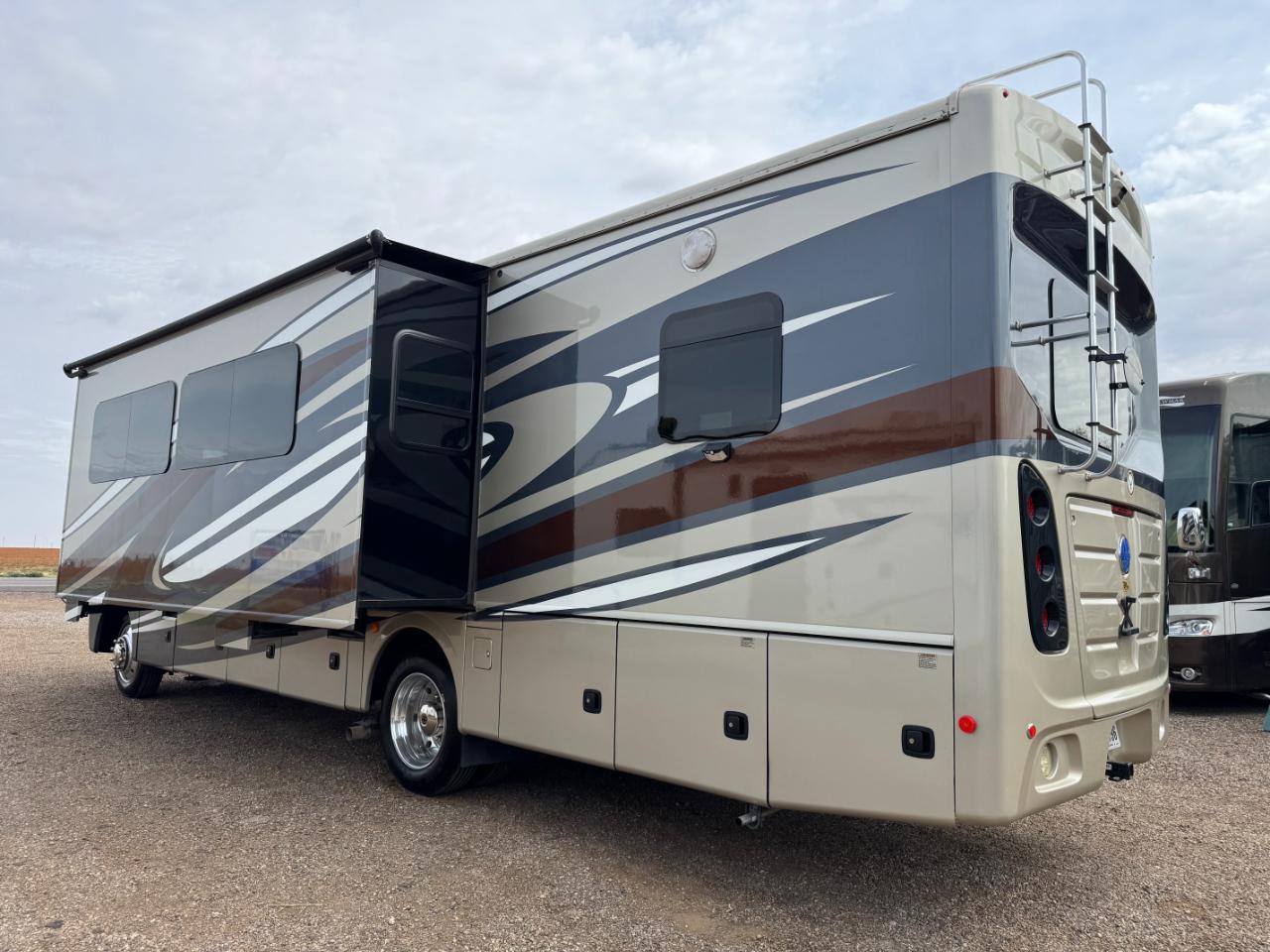 Holiday Rambler Vacationer  2017