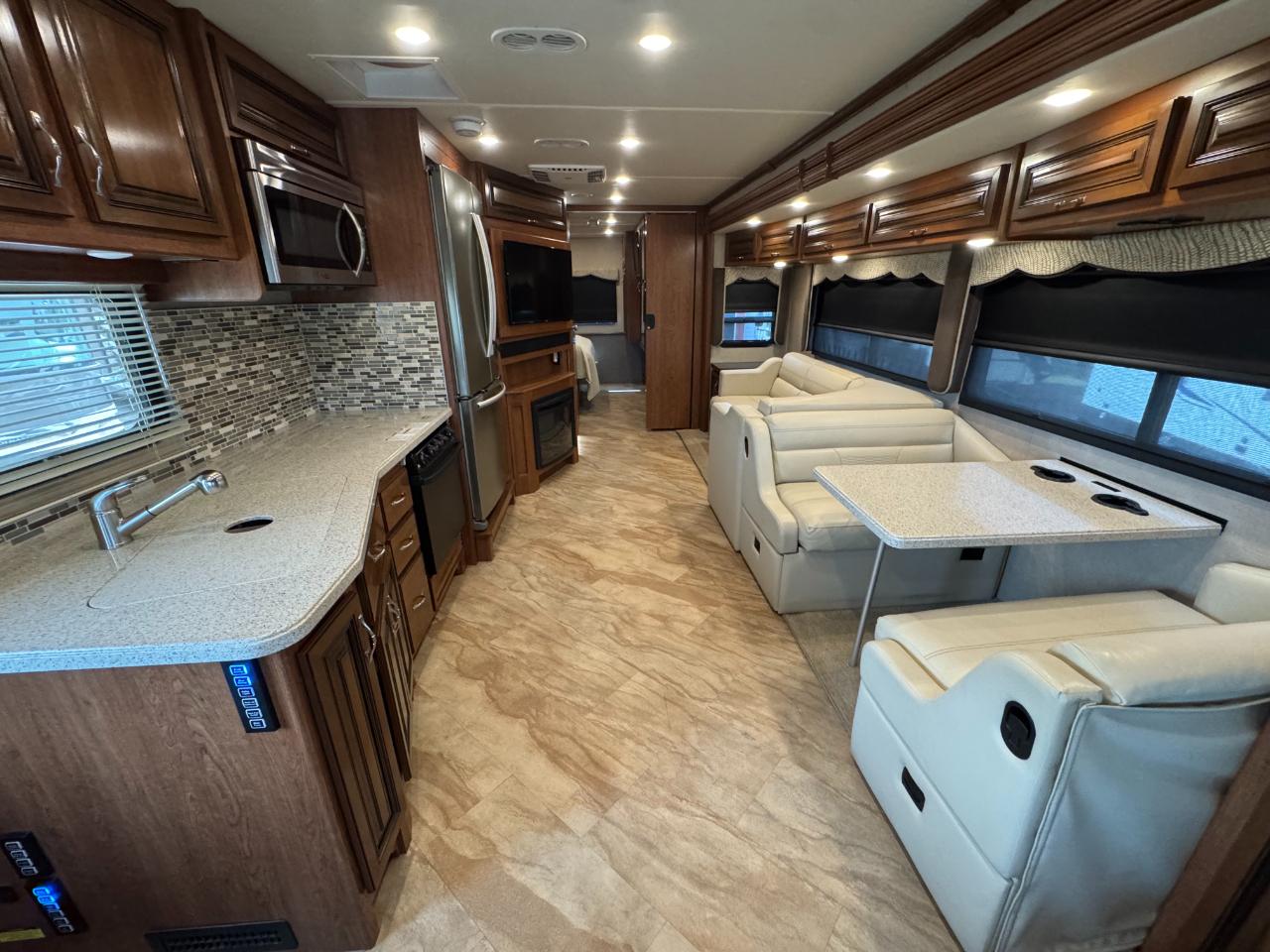 Holiday Rambler Vacationer  2017