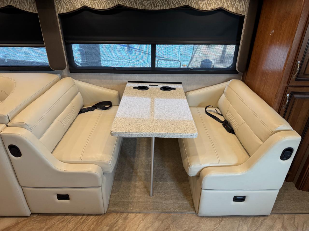 Holiday Rambler Vacationer  2017