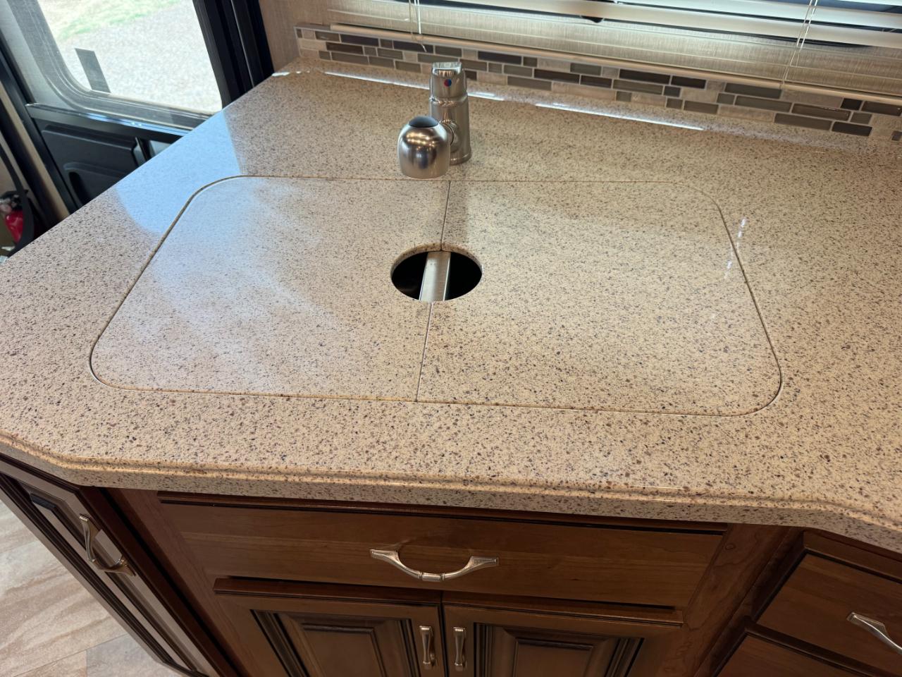 Holiday Rambler Vacationer  2017