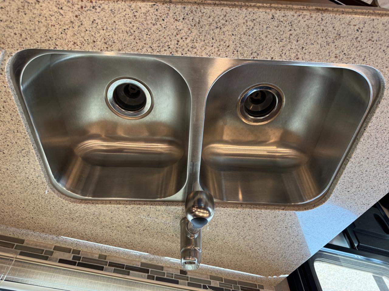 Holiday Rambler Vacationer  2017